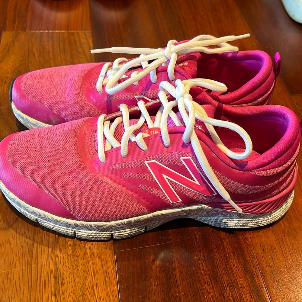New Balance 715 Ultra Soft Hot Pink Cushion+ 8.5